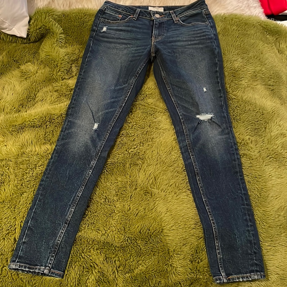 Levi’s 711 Skinny, Size 27! W 27 L 30.